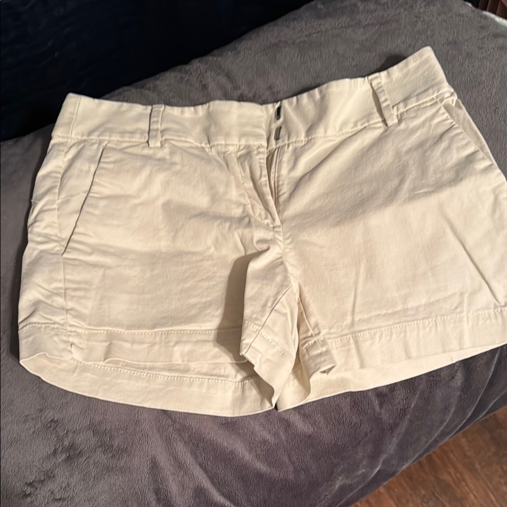 LOFT Women's Tan Shorts